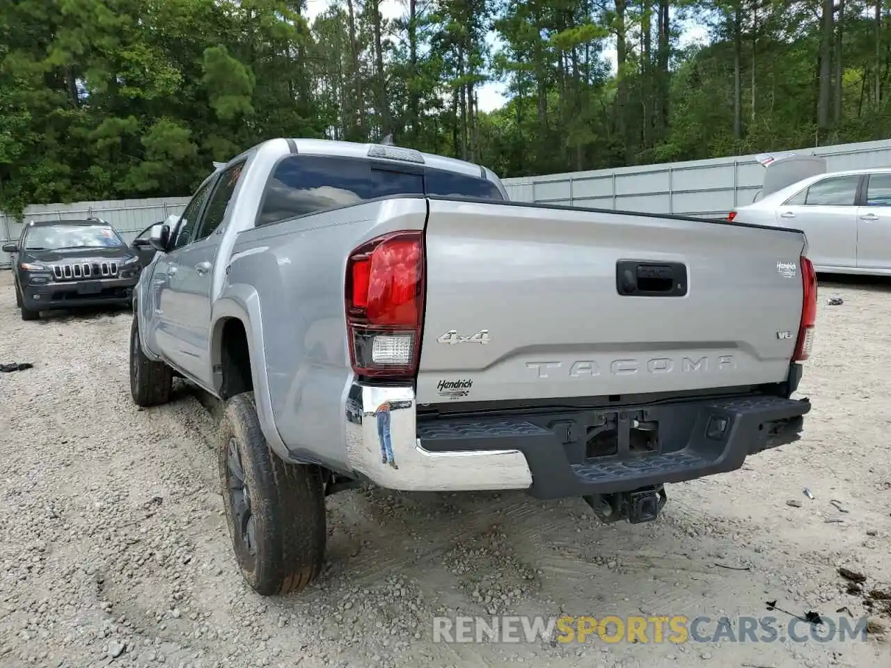 3 Photograph of a damaged car 3TMCZ5AN4LM351277 TOYOTA TACOMA 2020