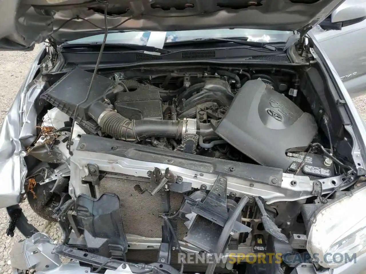 7 Photograph of a damaged car 3TMCZ5AN4LM351277 TOYOTA TACOMA 2020