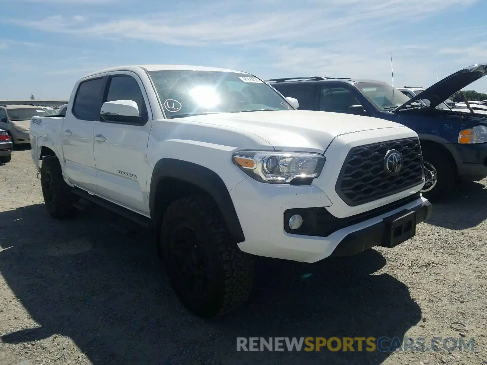 1 Photograph of a damaged car 3TMCZ5AN4LM354633 TOYOTA TACOMA 2020