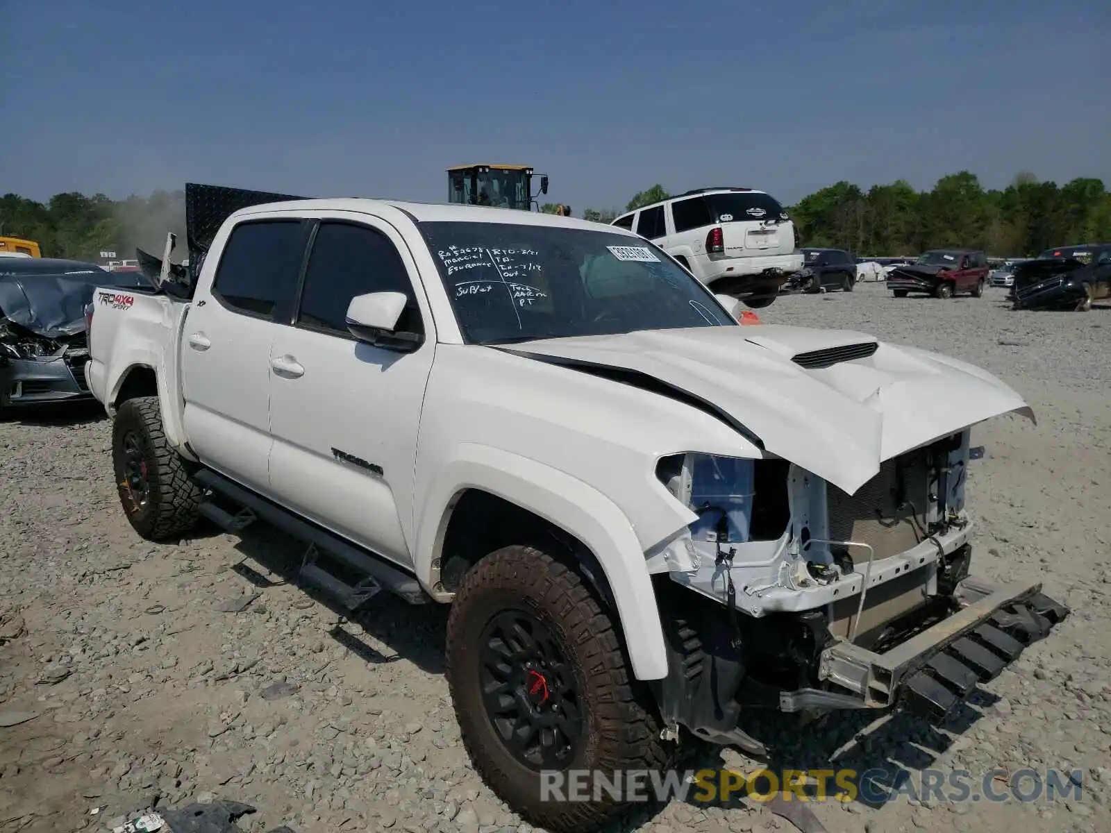 1 Photograph of a damaged car 3TMCZ5AN4LM355846 TOYOTA TACOMA 2020