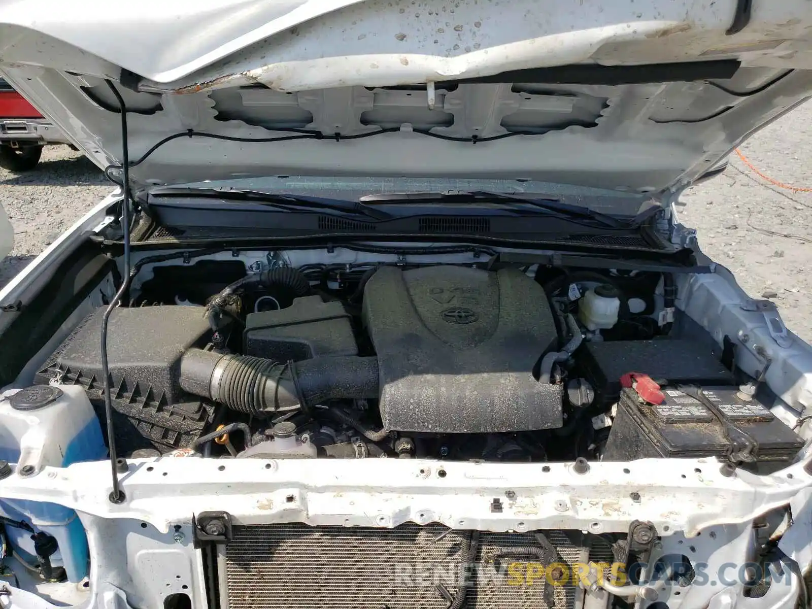 7 Photograph of a damaged car 3TMCZ5AN4LM355846 TOYOTA TACOMA 2020