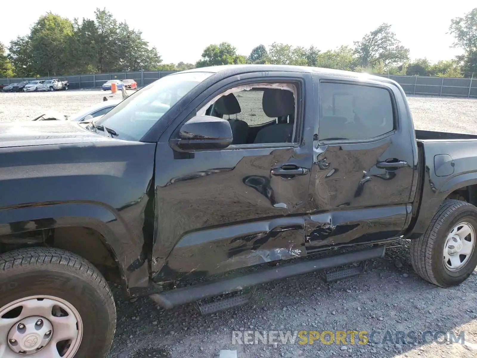 9 Photograph of a damaged car 3TMCZ5AN4LM360108 TOYOTA TACOMA 2020