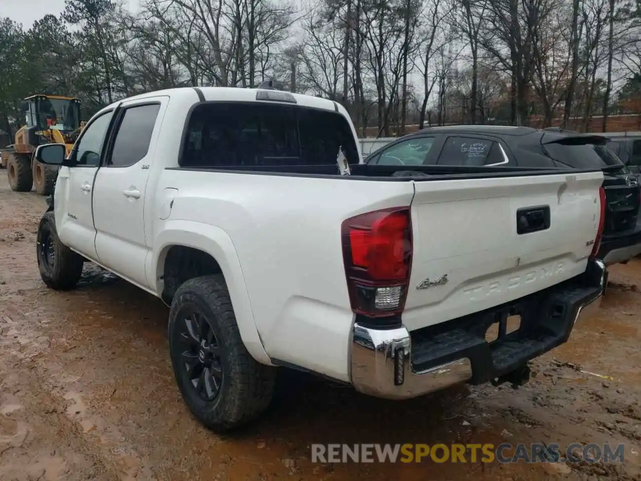 3 Photograph of a damaged car 3TMCZ5AN4LM360447 TOYOTA TACOMA 2020