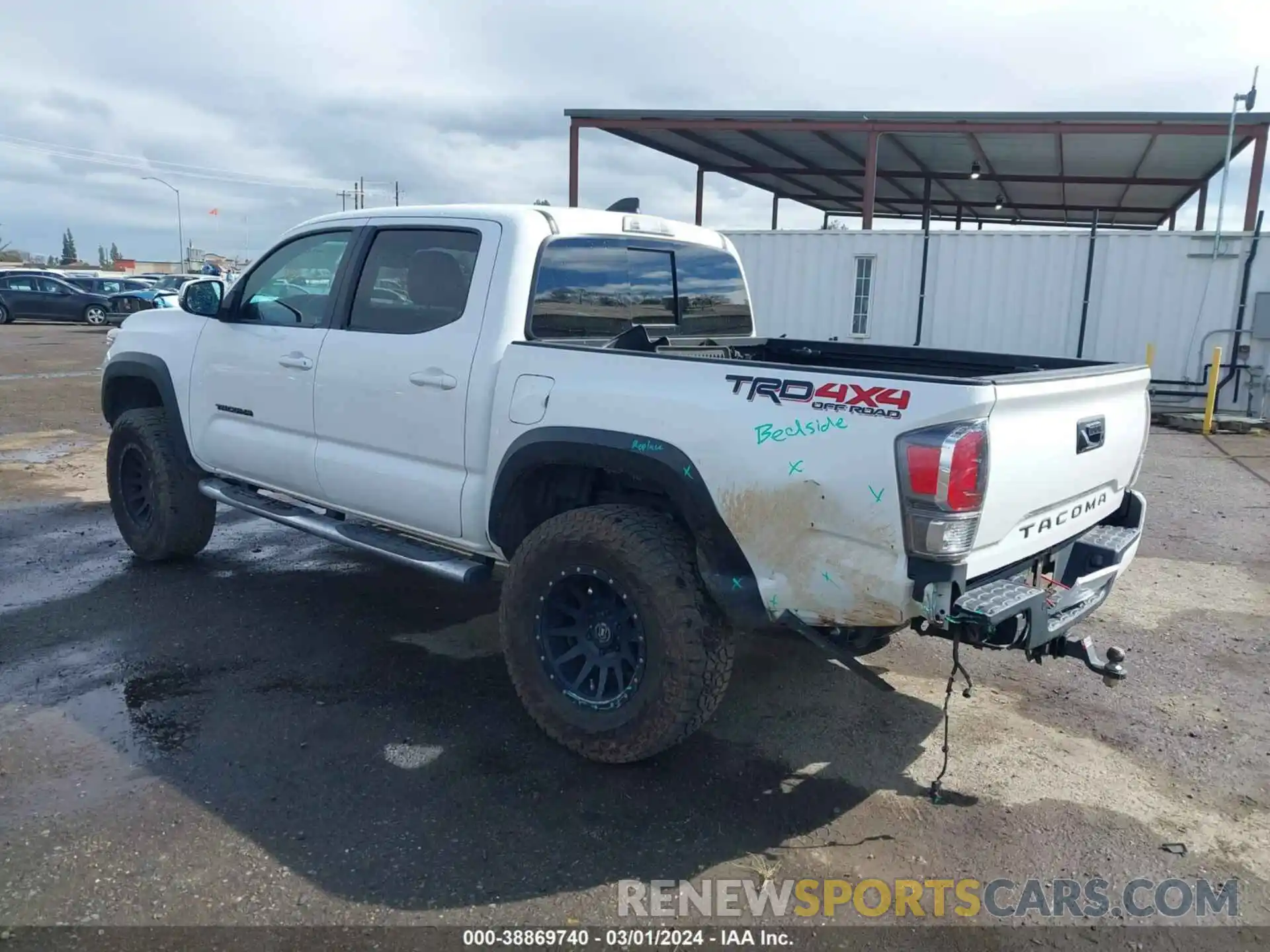 3 Photograph of a damaged car 3TMCZ5AN4LM365969 TOYOTA TACOMA 2020