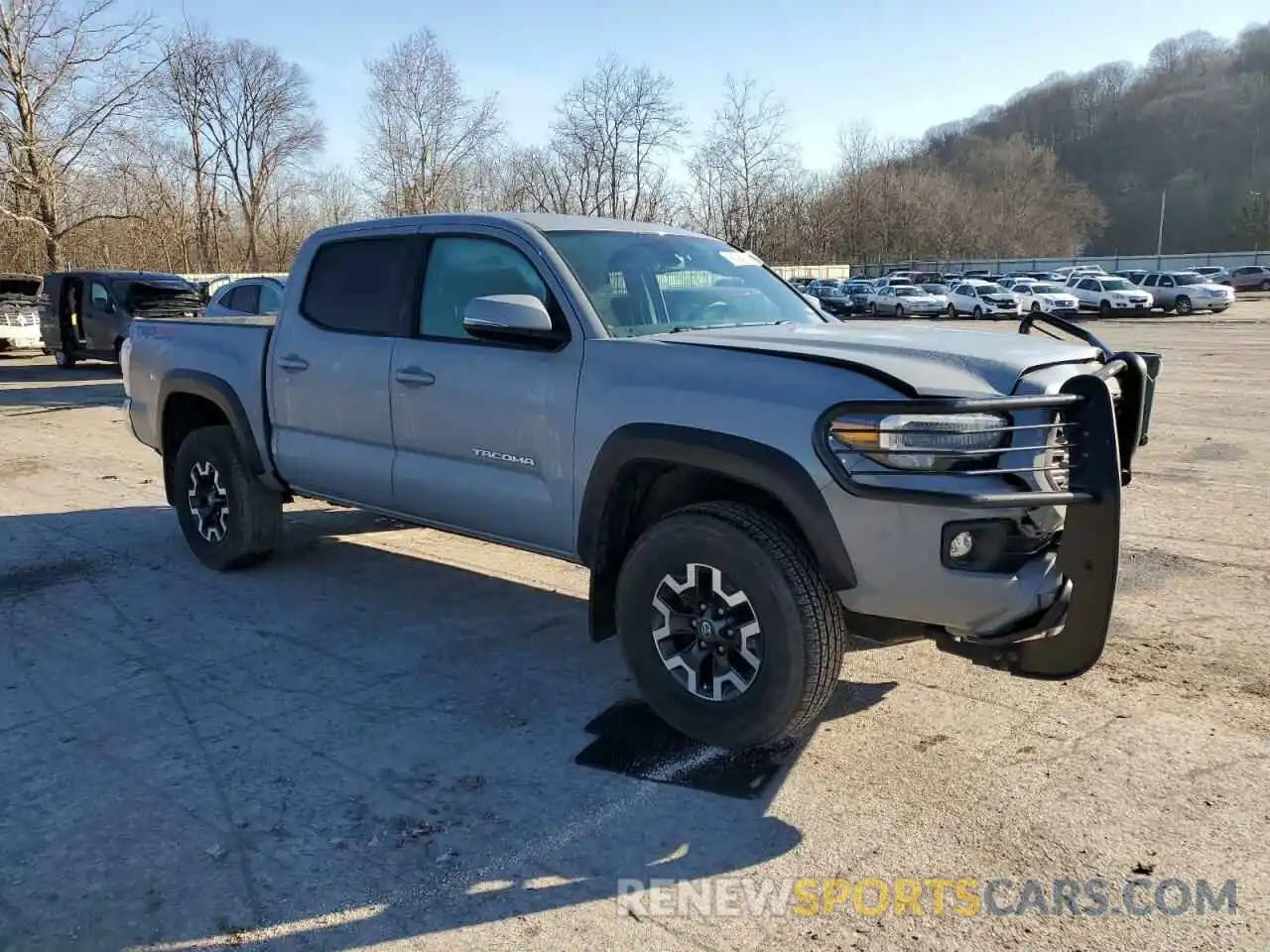 4 Photograph of a damaged car 3TMCZ5AN4LM365972 TOYOTA TACOMA 2020