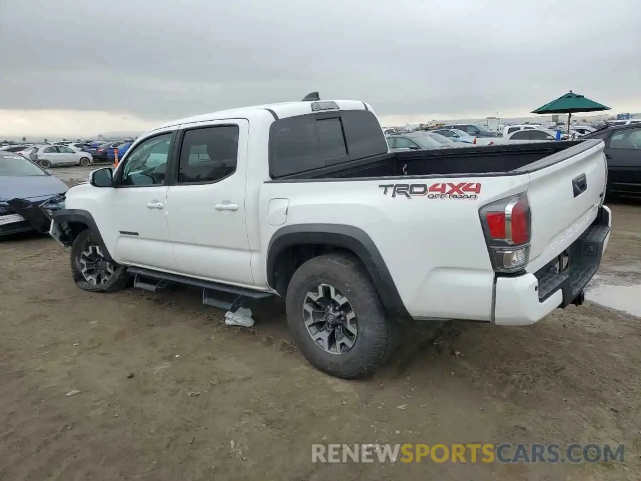 2 Photograph of a damaged car 3TMCZ5AN4LM368693 TOYOTA TACOMA 2020