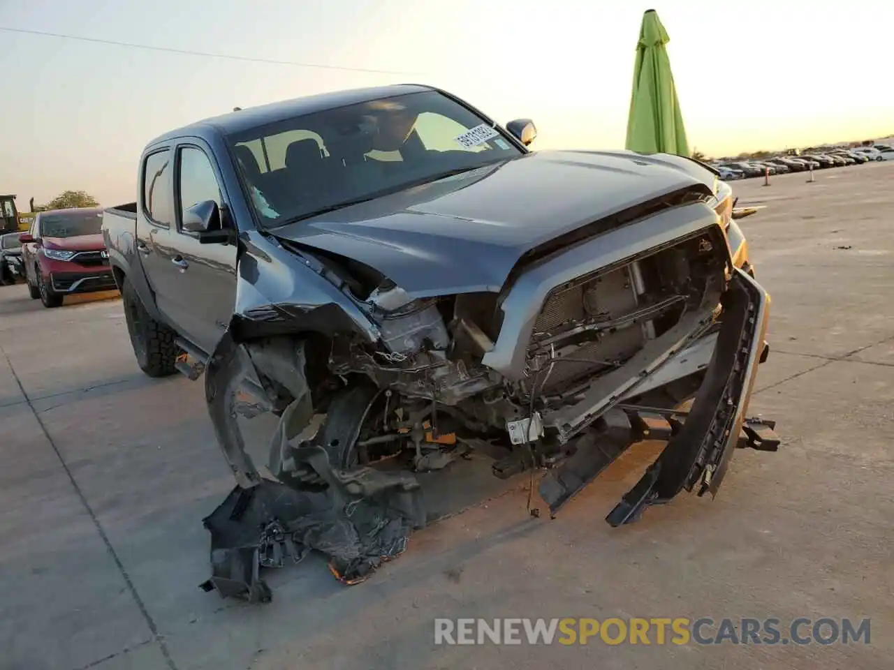 1 Photograph of a damaged car 3TMCZ5AN4LM369729 TOYOTA TACOMA 2020