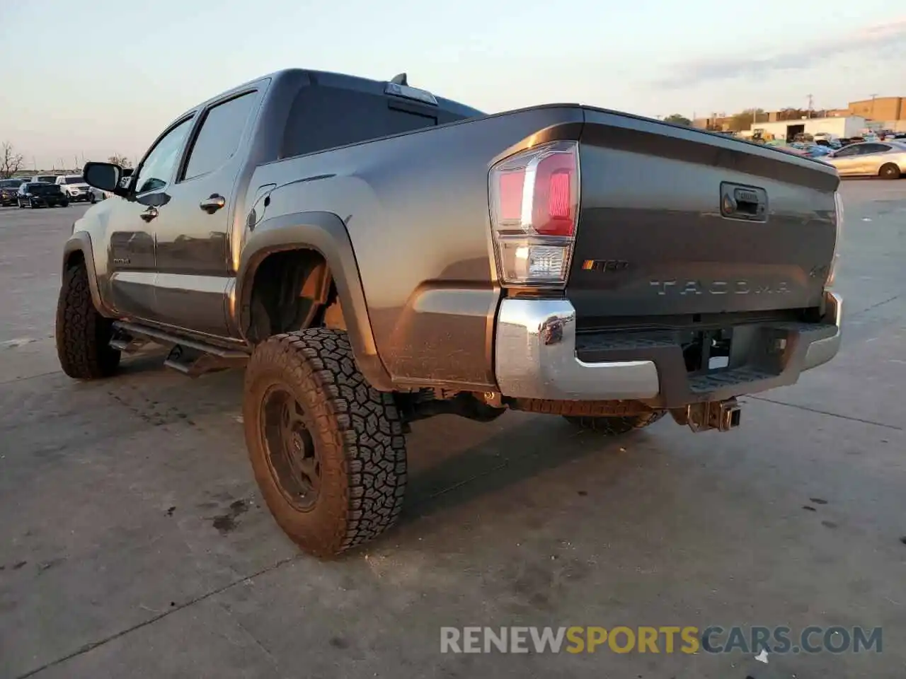 3 Photograph of a damaged car 3TMCZ5AN4LM369729 TOYOTA TACOMA 2020