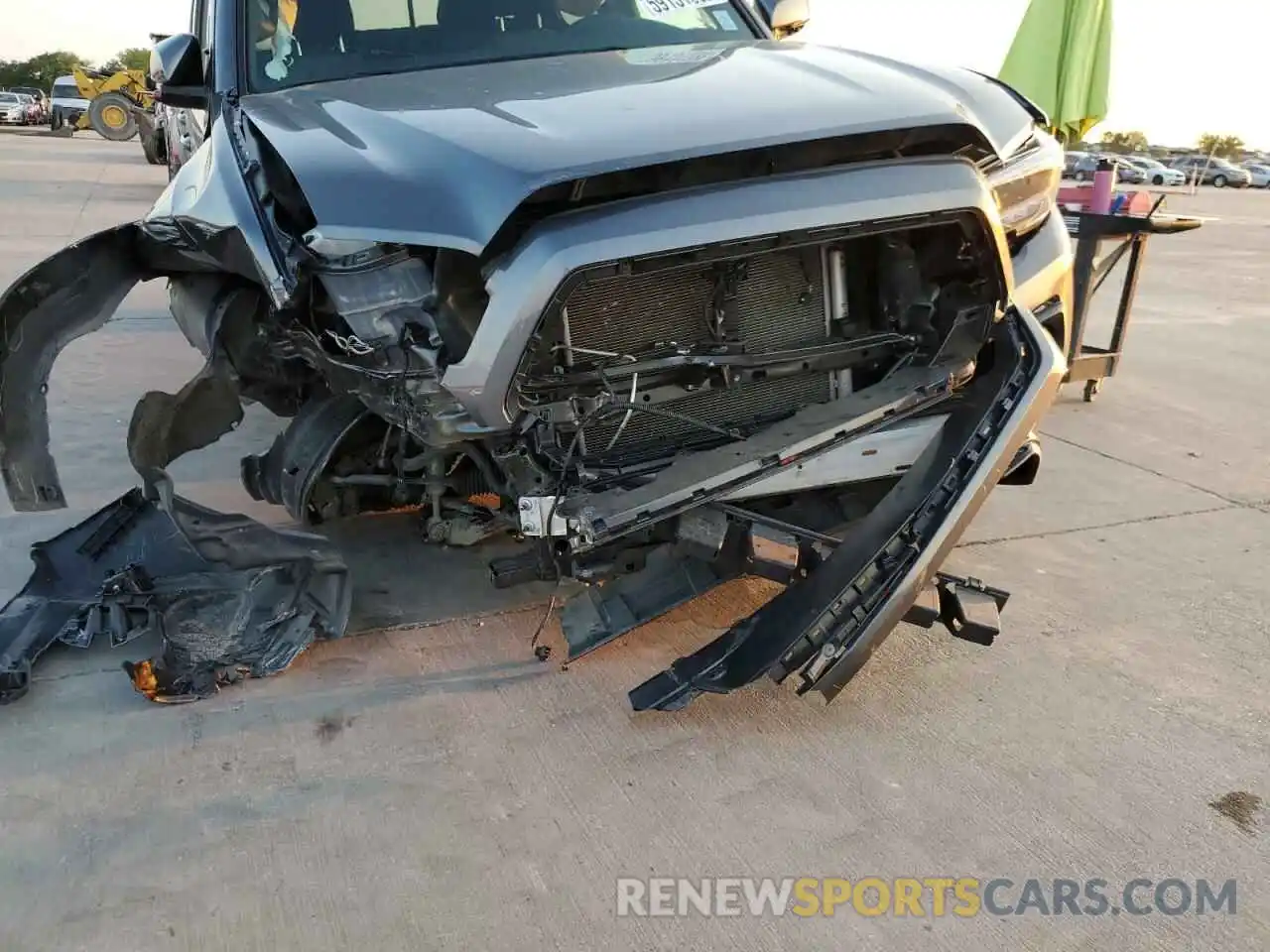 9 Photograph of a damaged car 3TMCZ5AN4LM369729 TOYOTA TACOMA 2020