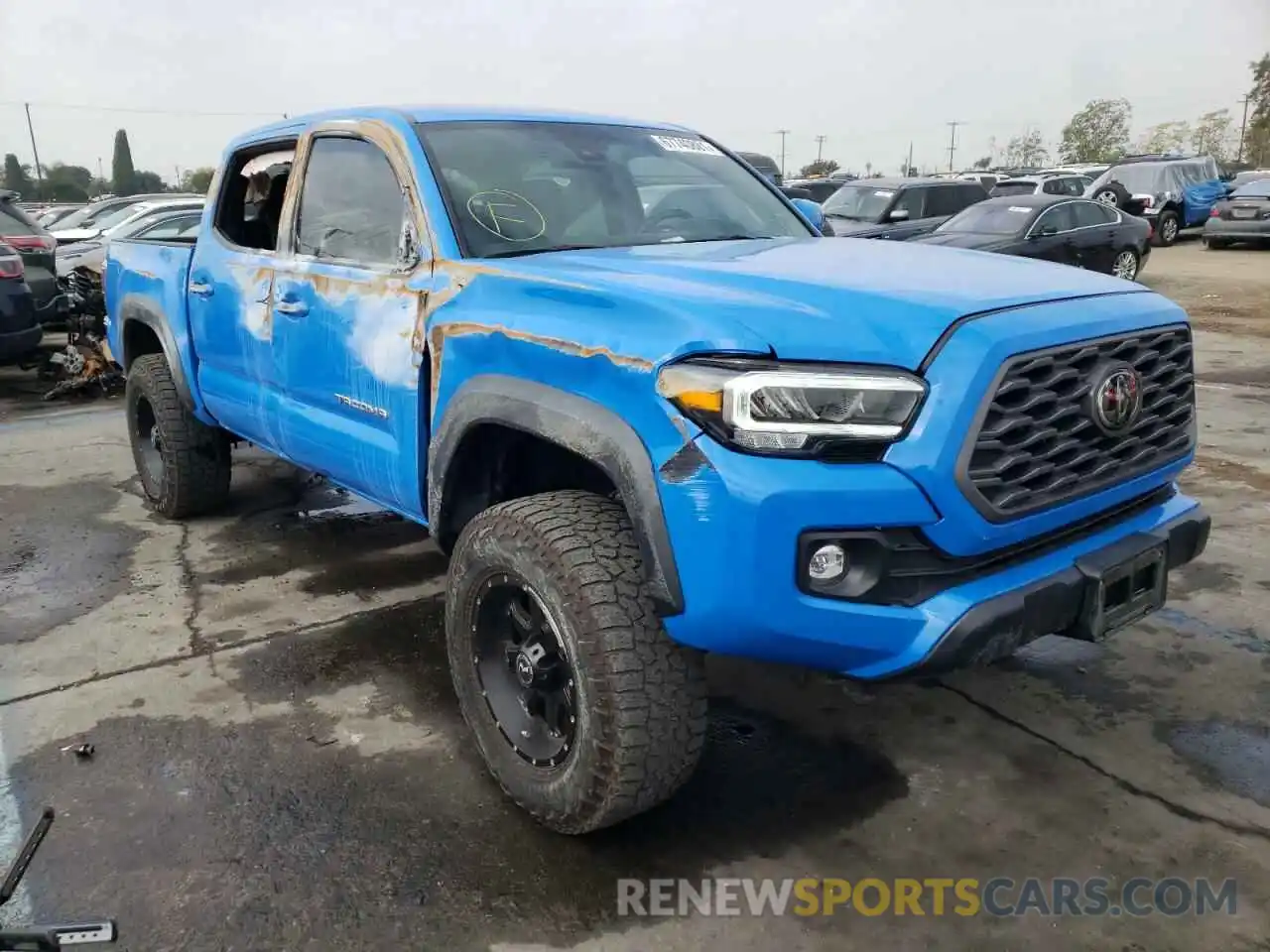 1 Photograph of a damaged car 3TMCZ5AN5LM288481 TOYOTA TACOMA 2020