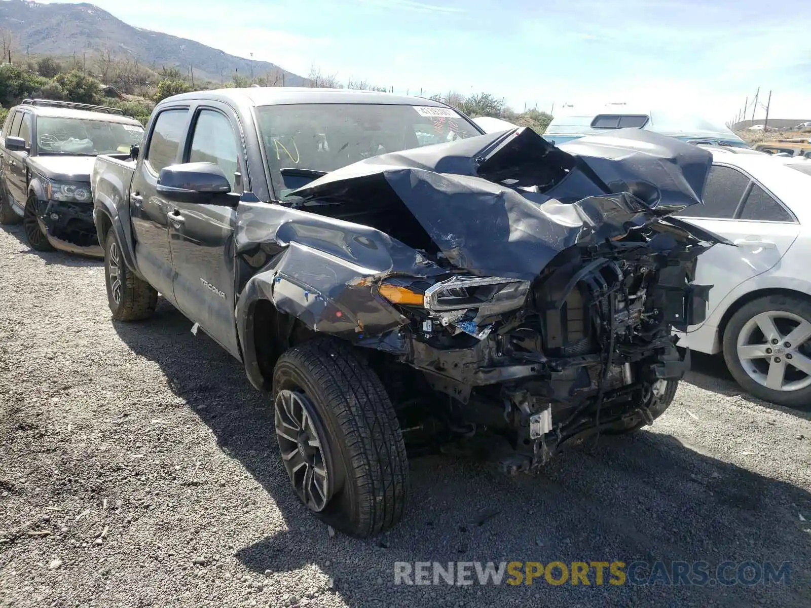 1 Photograph of a damaged car 3TMCZ5AN5LM291297 TOYOTA TACOMA 2020