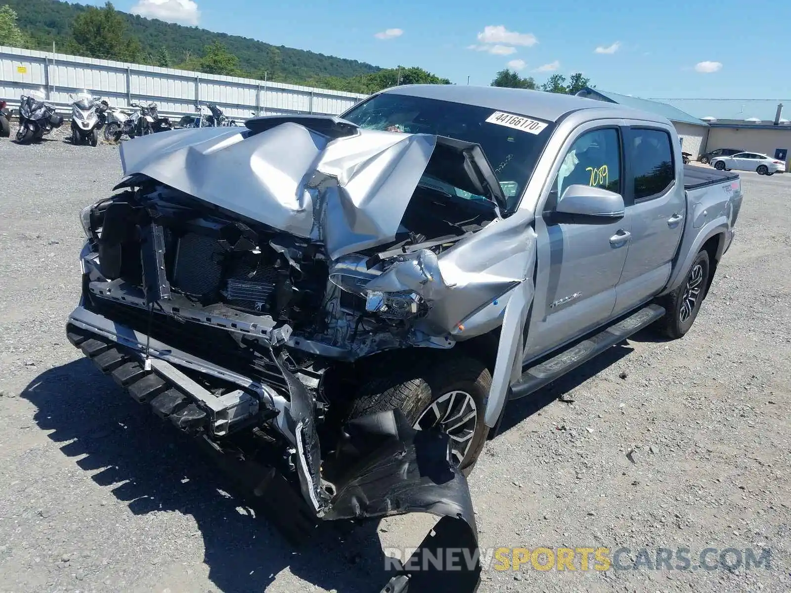 2 Photograph of a damaged car 3TMCZ5AN5LM291350 TOYOTA TACOMA 2020