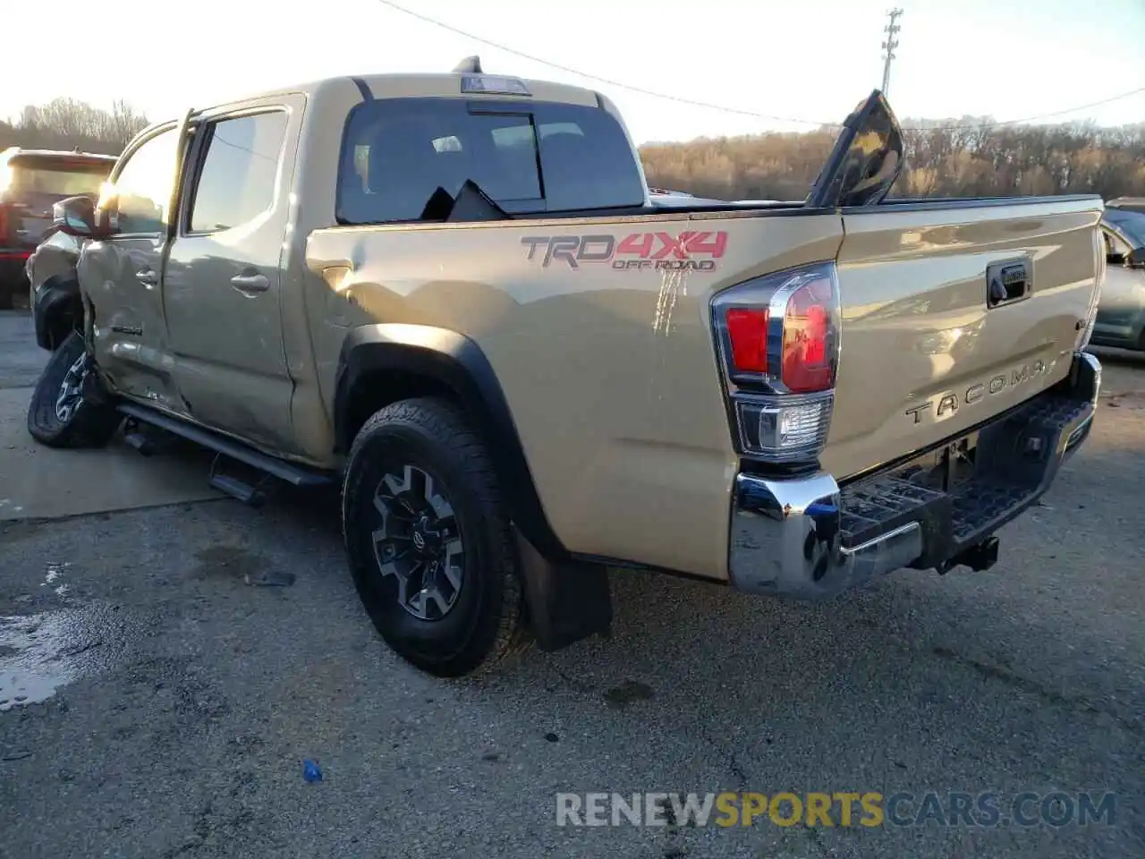 3 Photograph of a damaged car 3TMCZ5AN5LM291638 TOYOTA TACOMA 2020