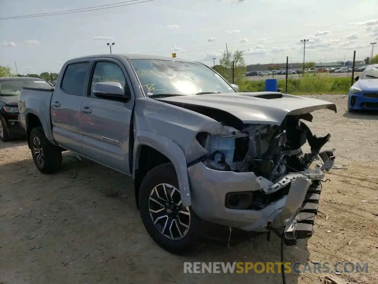 1 Photograph of a damaged car 3TMCZ5AN5LM293731 TOYOTA TACOMA 2020