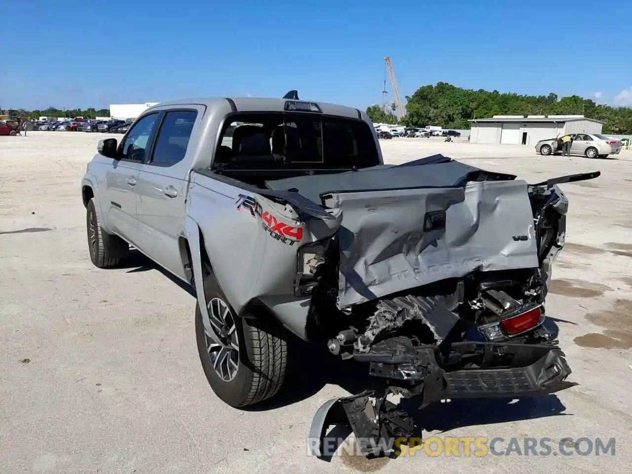 3 Photograph of a damaged car 3TMCZ5AN5LM294796 TOYOTA TACOMA 2020