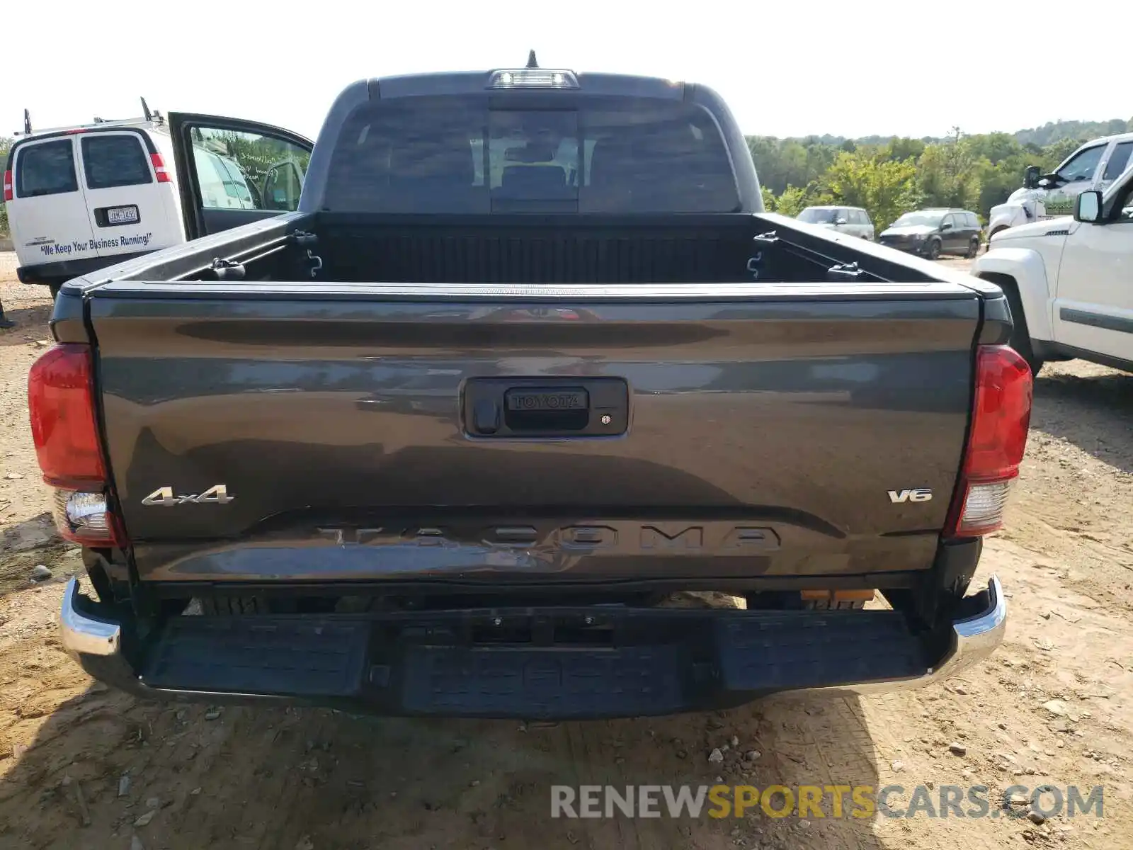 9 Photograph of a damaged car 3TMCZ5AN5LM298380 TOYOTA TACOMA 2020