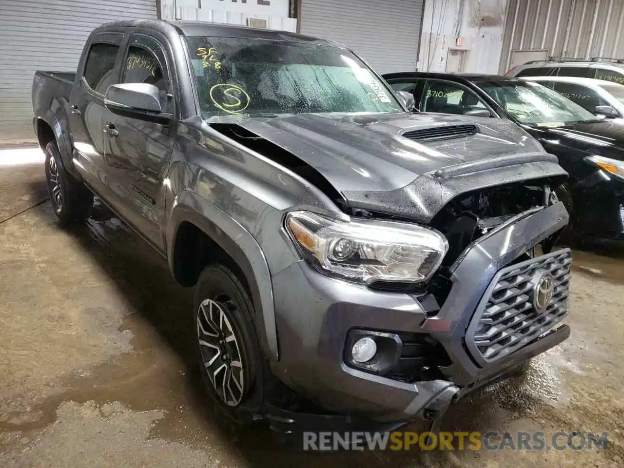 1 Photograph of a damaged car 3TMCZ5AN5LM301522 TOYOTA TACOMA 2020