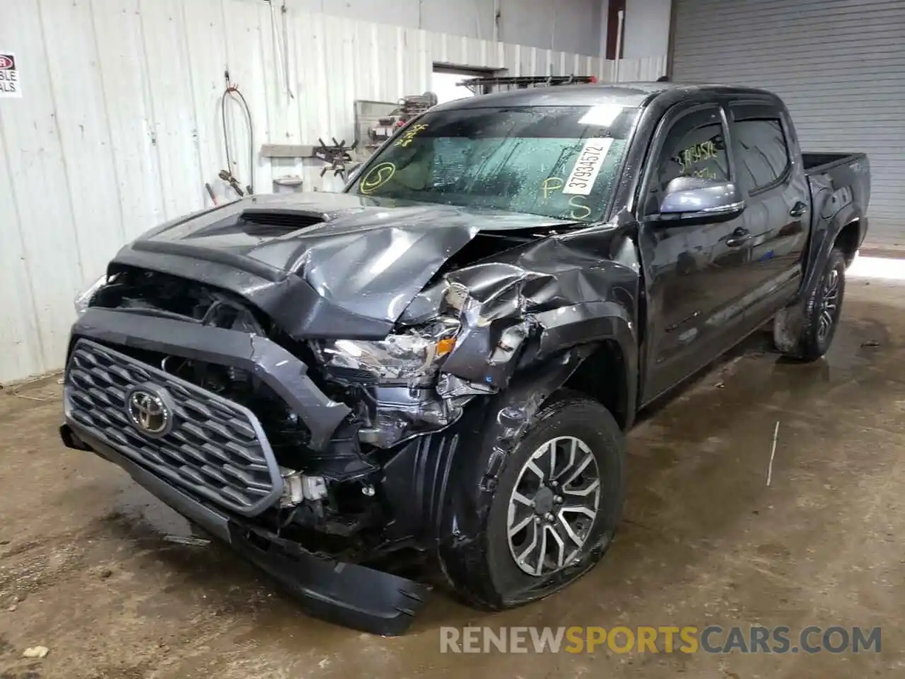 2 Photograph of a damaged car 3TMCZ5AN5LM301522 TOYOTA TACOMA 2020