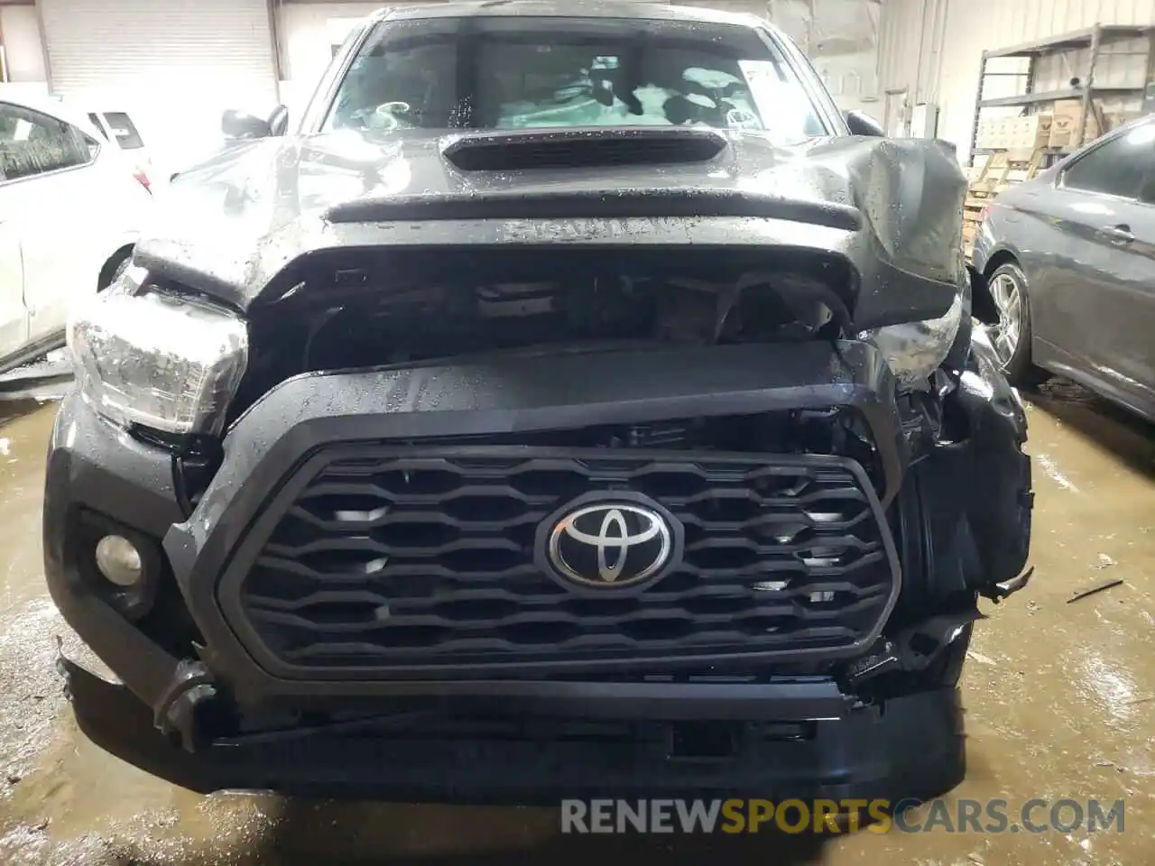 9 Photograph of a damaged car 3TMCZ5AN5LM301522 TOYOTA TACOMA 2020