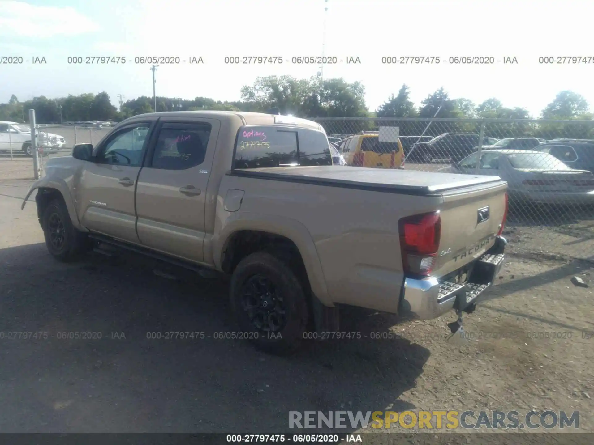 3 Photograph of a damaged car 3TMCZ5AN5LM304016 TOYOTA TACOMA 2020