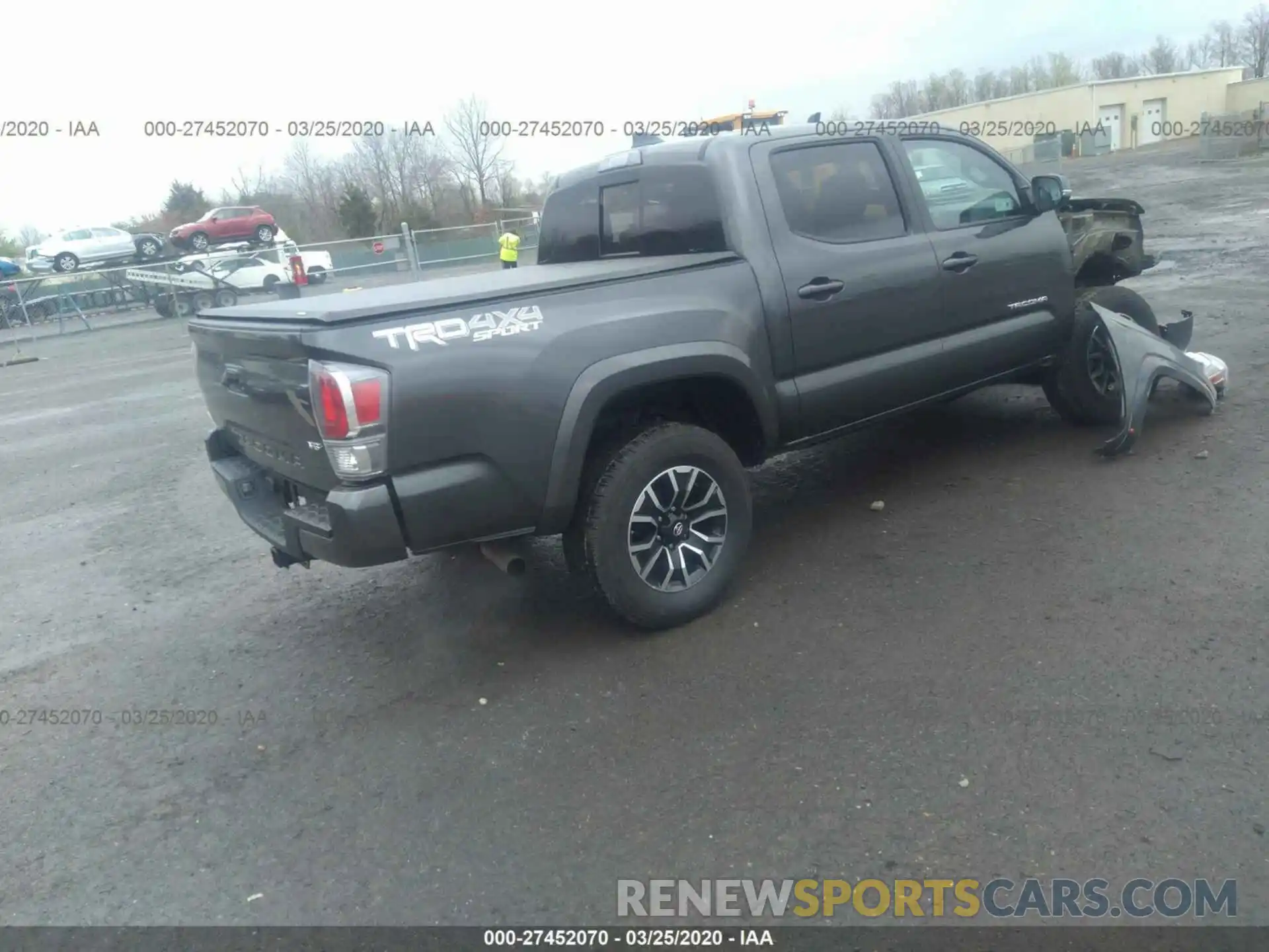 4 Photograph of a damaged car 3TMCZ5AN5LM307997 TOYOTA TACOMA 2020