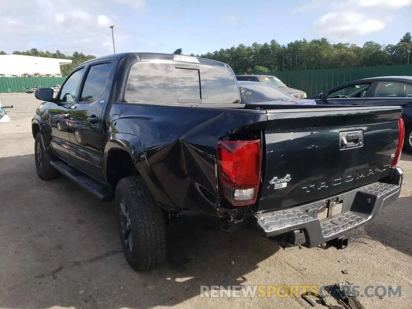 3 Photograph of a damaged car 3TMCZ5AN5LM310706 TOYOTA TACOMA 2020