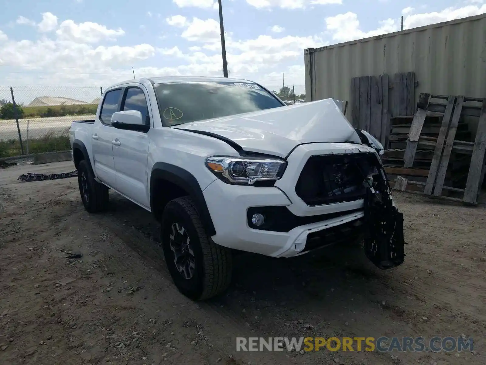 1 Photograph of a damaged car 3TMCZ5AN5LM311970 TOYOTA TACOMA 2020