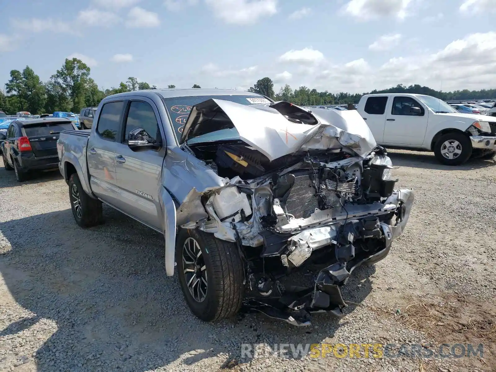 1 Photograph of a damaged car 3TMCZ5AN5LM312729 TOYOTA TACOMA 2020