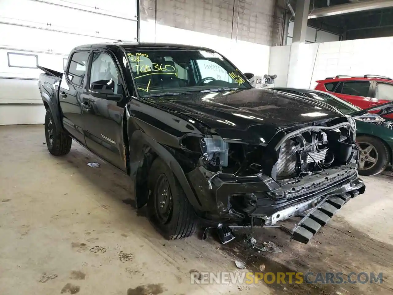 1 Photograph of a damaged car 3TMCZ5AN5LM313444 TOYOTA TACOMA 2020