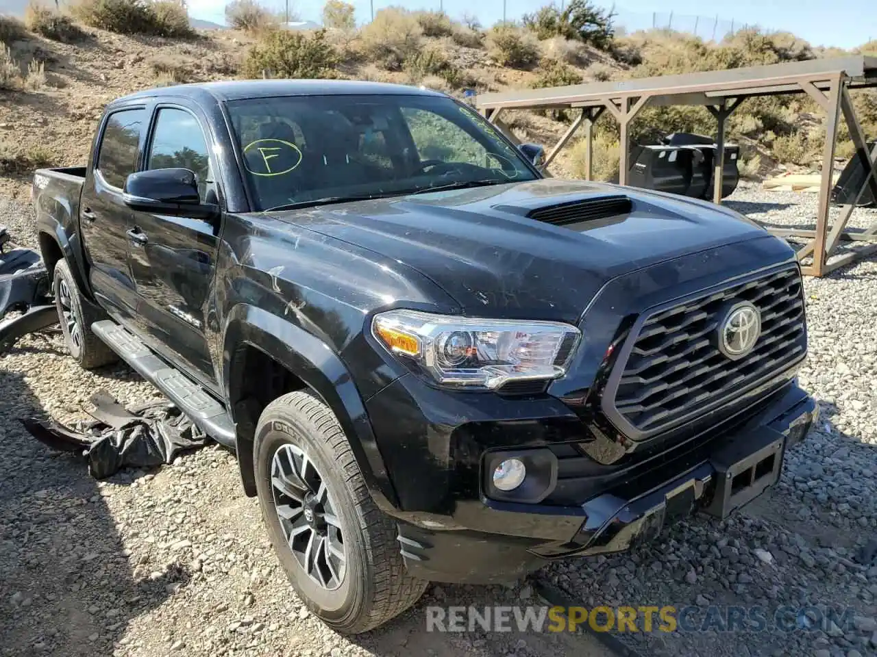 1 Photograph of a damaged car 3TMCZ5AN5LM313881 TOYOTA TACOMA 2020