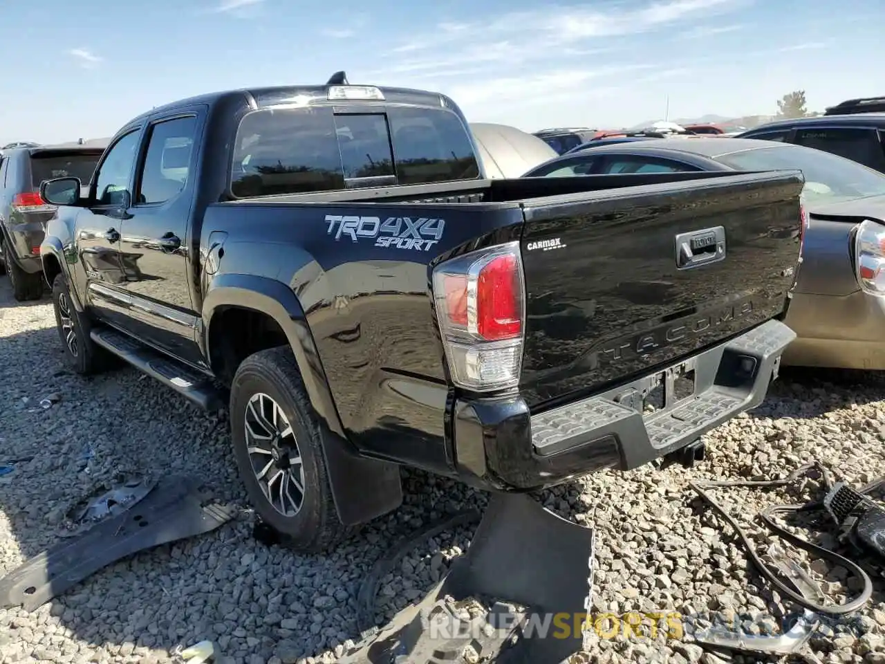 3 Photograph of a damaged car 3TMCZ5AN5LM313881 TOYOTA TACOMA 2020