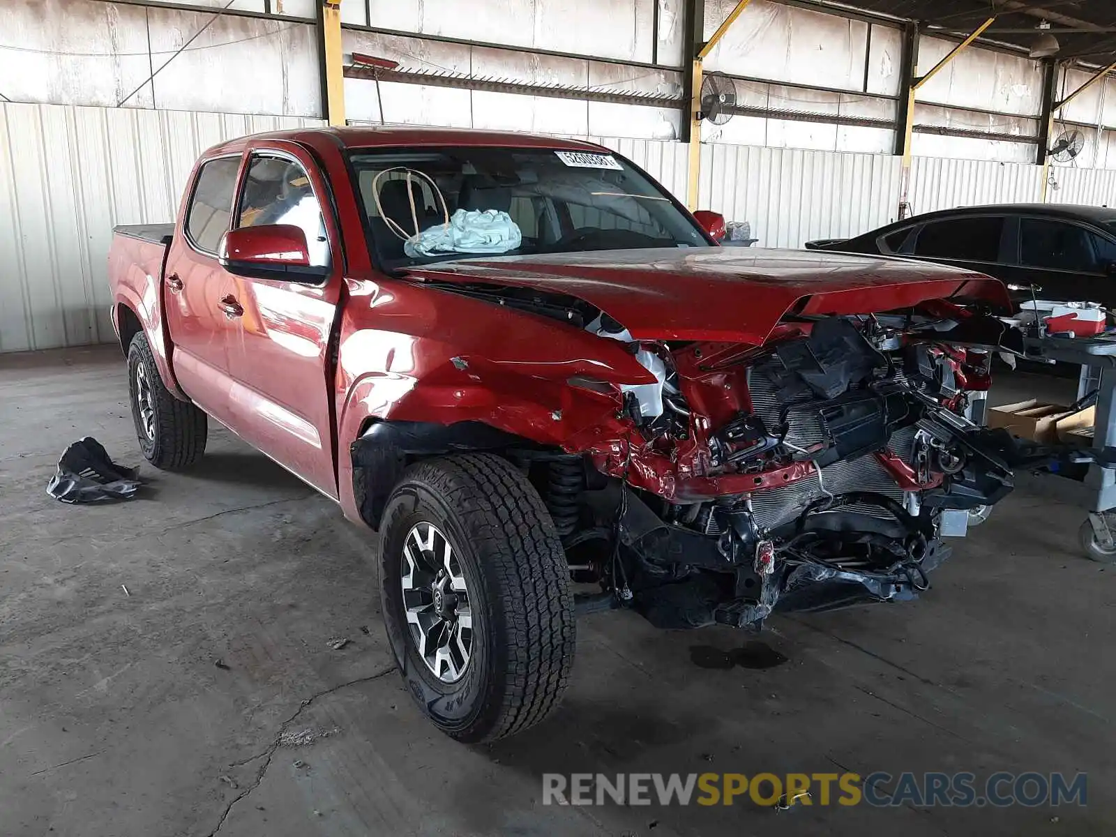 1 Photograph of a damaged car 3TMCZ5AN5LM320507 TOYOTA TACOMA 2020