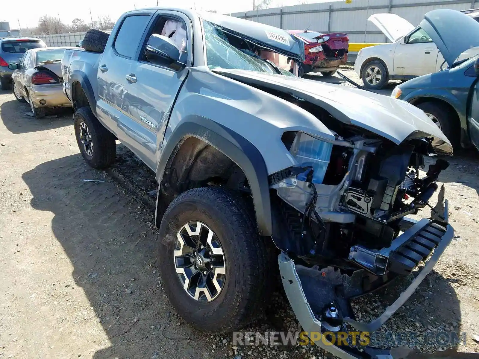 1 Photograph of a damaged car 3TMCZ5AN5LM322564 TOYOTA TACOMA 2020