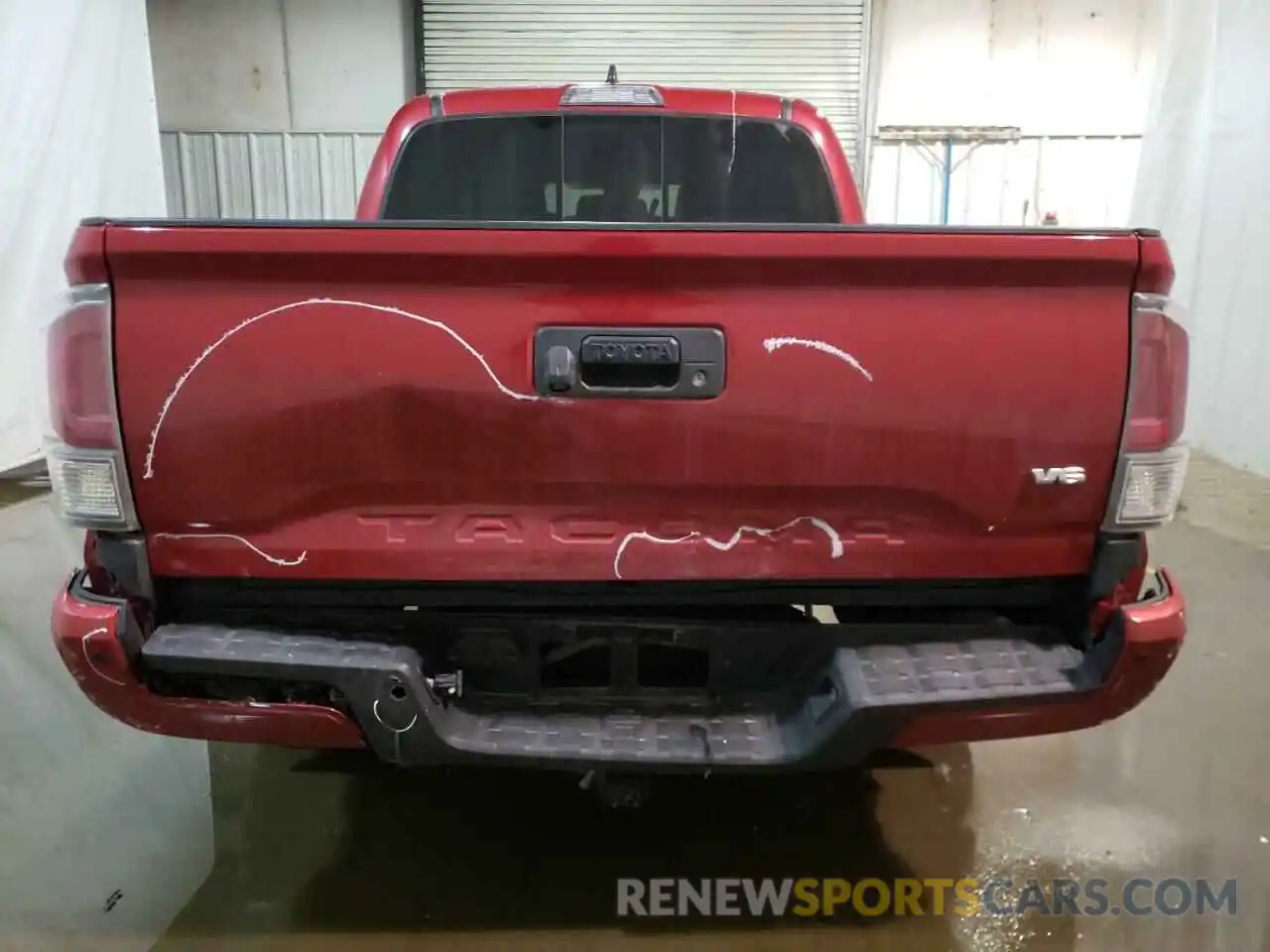 9 Photograph of a damaged car 3TMCZ5AN5LM324475 TOYOTA TACOMA 2020