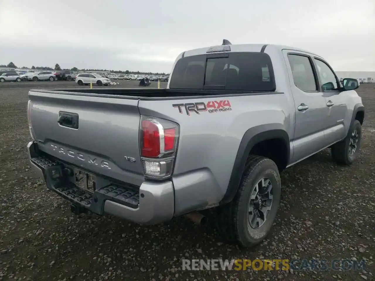 4 Фотография поврежденного автомобиля 3TMCZ5AN5LM326856 TOYOTA TACOMA 2020