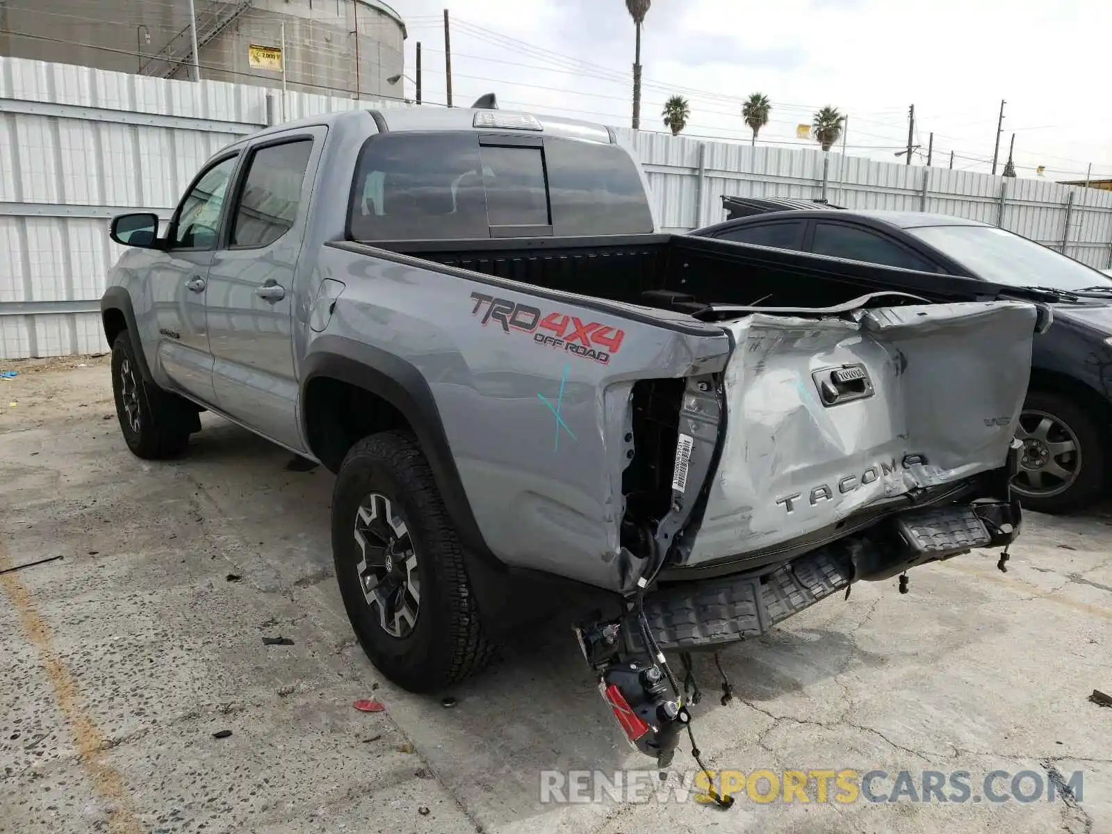 3 Photograph of a damaged car 3TMCZ5AN5LM328879 TOYOTA TACOMA 2020