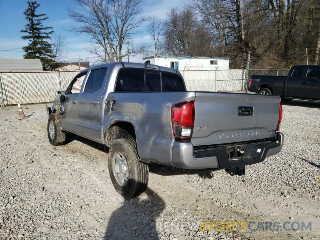 3 Photograph of a damaged car 3TMCZ5AN5LM332088 TOYOTA TACOMA 2020