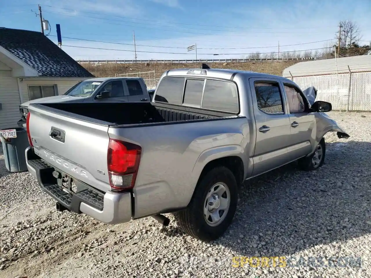 4 Photograph of a damaged car 3TMCZ5AN5LM332088 TOYOTA TACOMA 2020