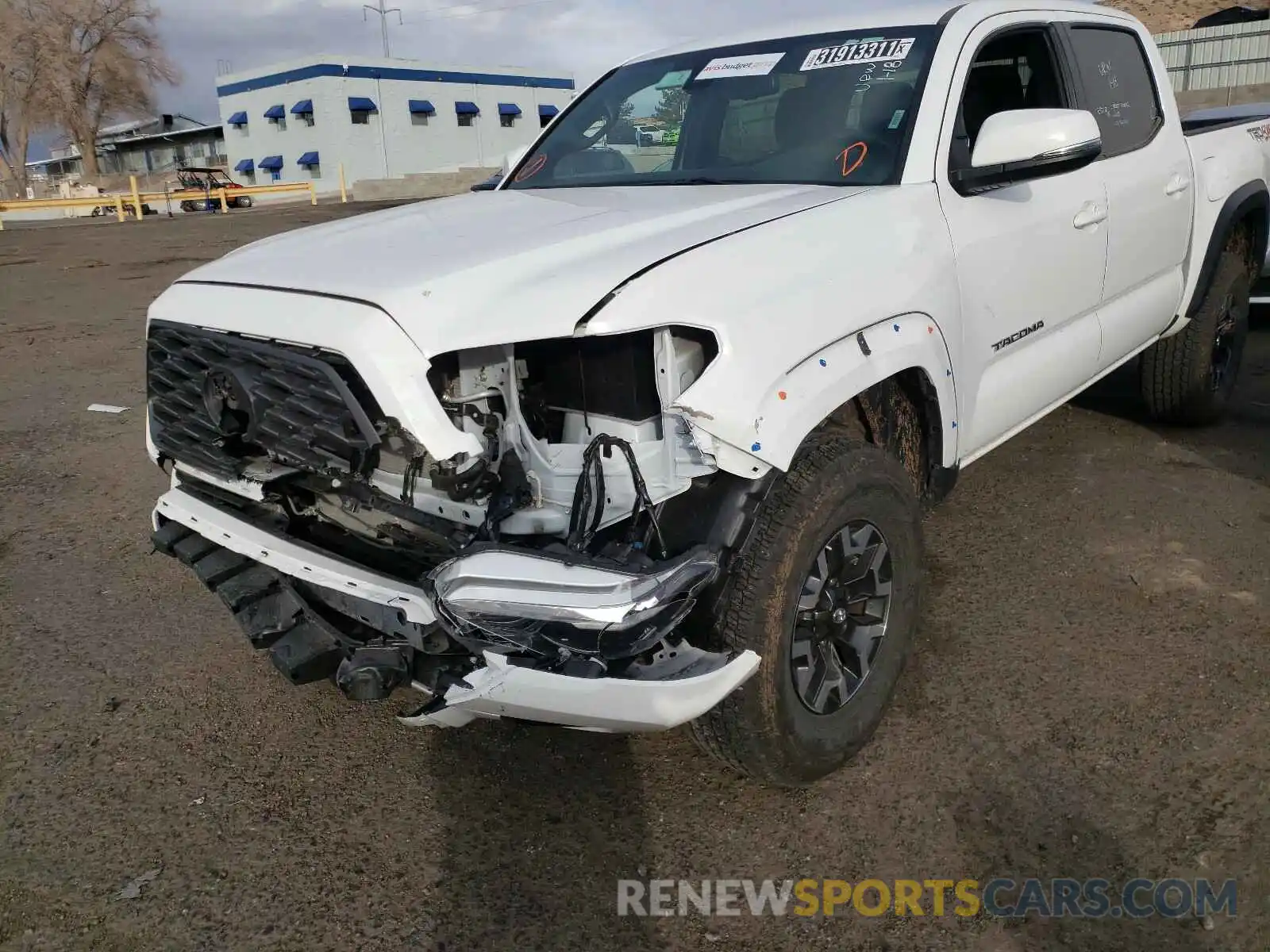 9 Photograph of a damaged car 3TMCZ5AN5LM333936 TOYOTA TACOMA 2020