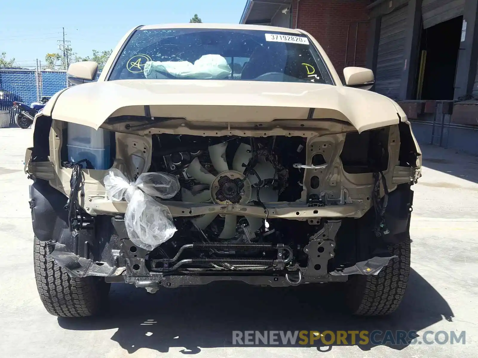 9 Photograph of a damaged car 3TMCZ5AN5LM338702 TOYOTA TACOMA 2020