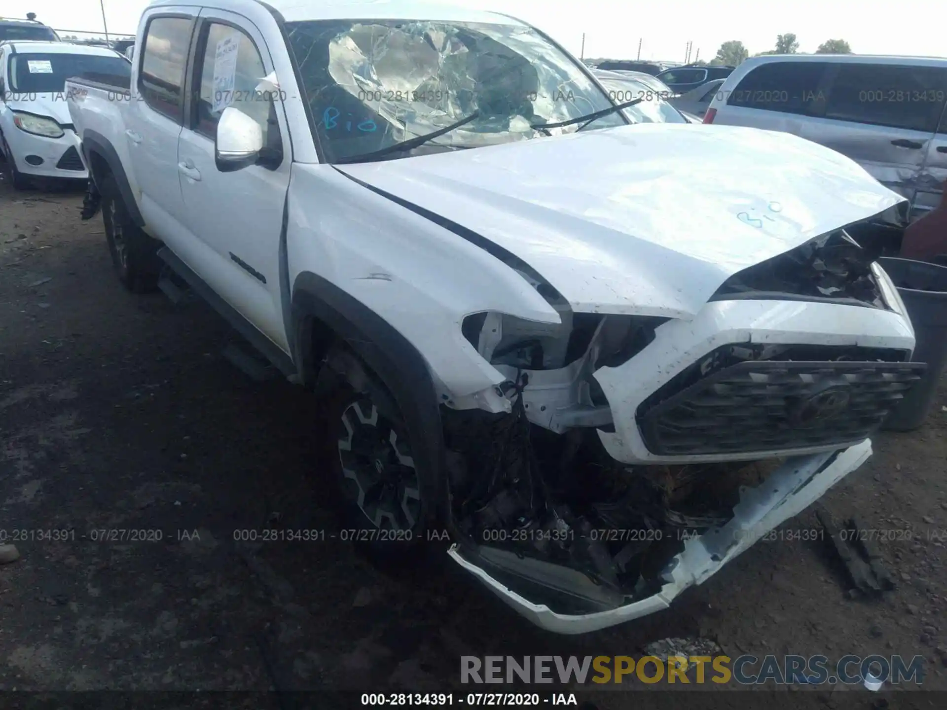 1 Photograph of a damaged car 3TMCZ5AN5LM340899 TOYOTA TACOMA 2020