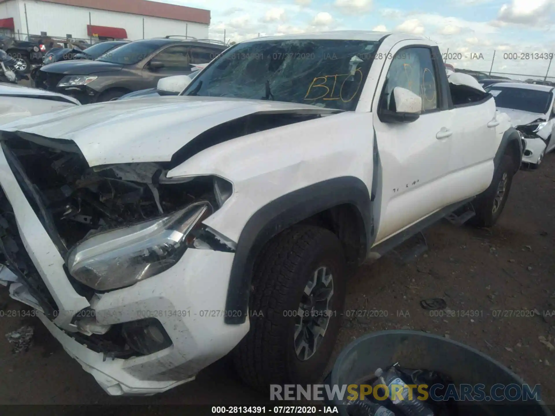 2 Photograph of a damaged car 3TMCZ5AN5LM340899 TOYOTA TACOMA 2020