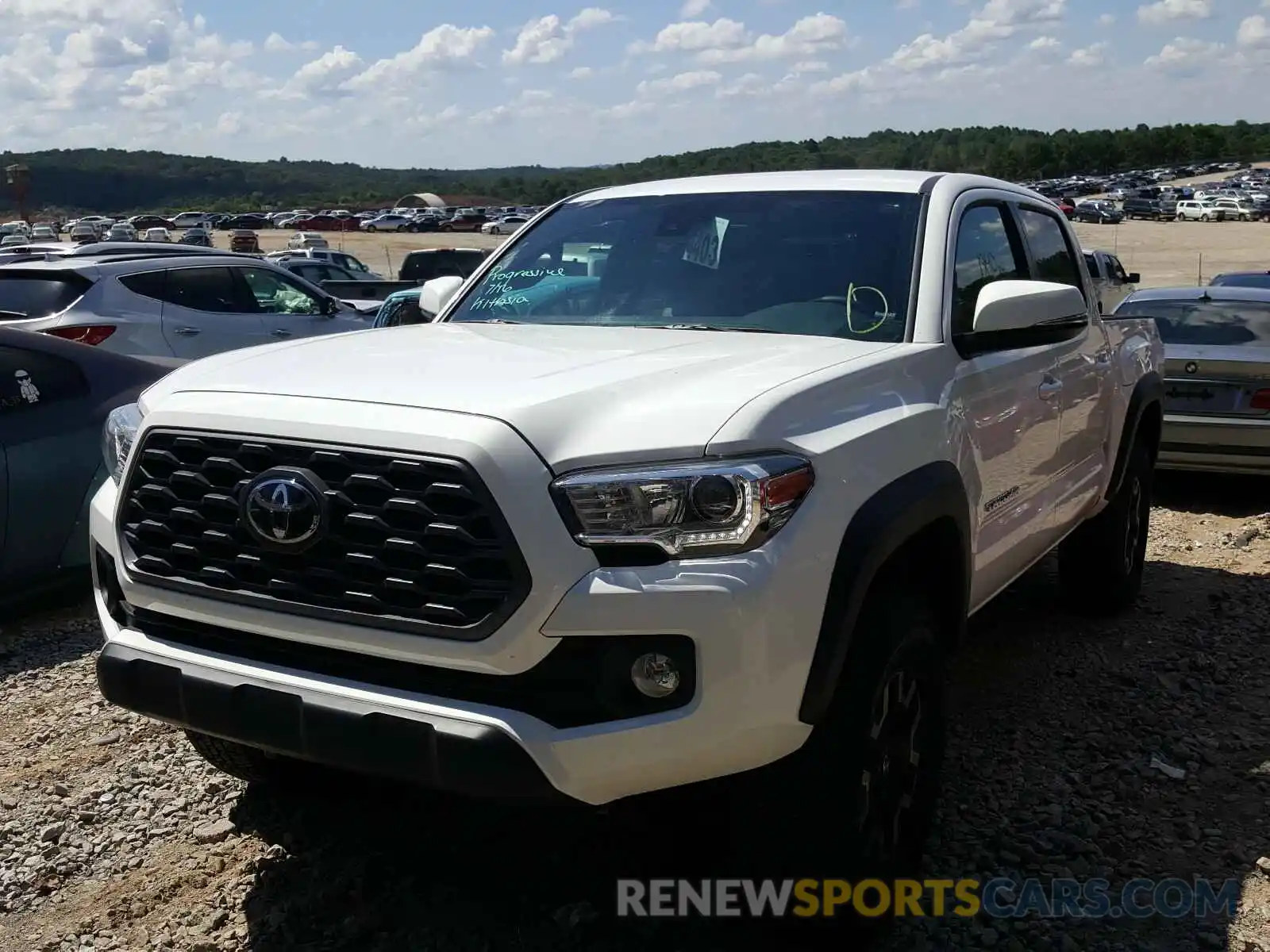 2 Photograph of a damaged car 3TMCZ5AN5LM348145 TOYOTA TACOMA 2020