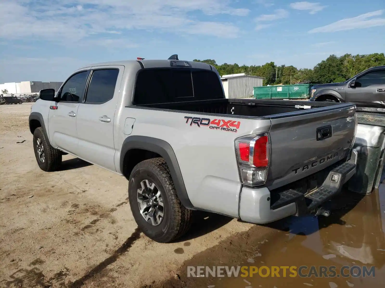 3 Photograph of a damaged car 3TMCZ5AN5LM348582 TOYOTA TACOMA 2020