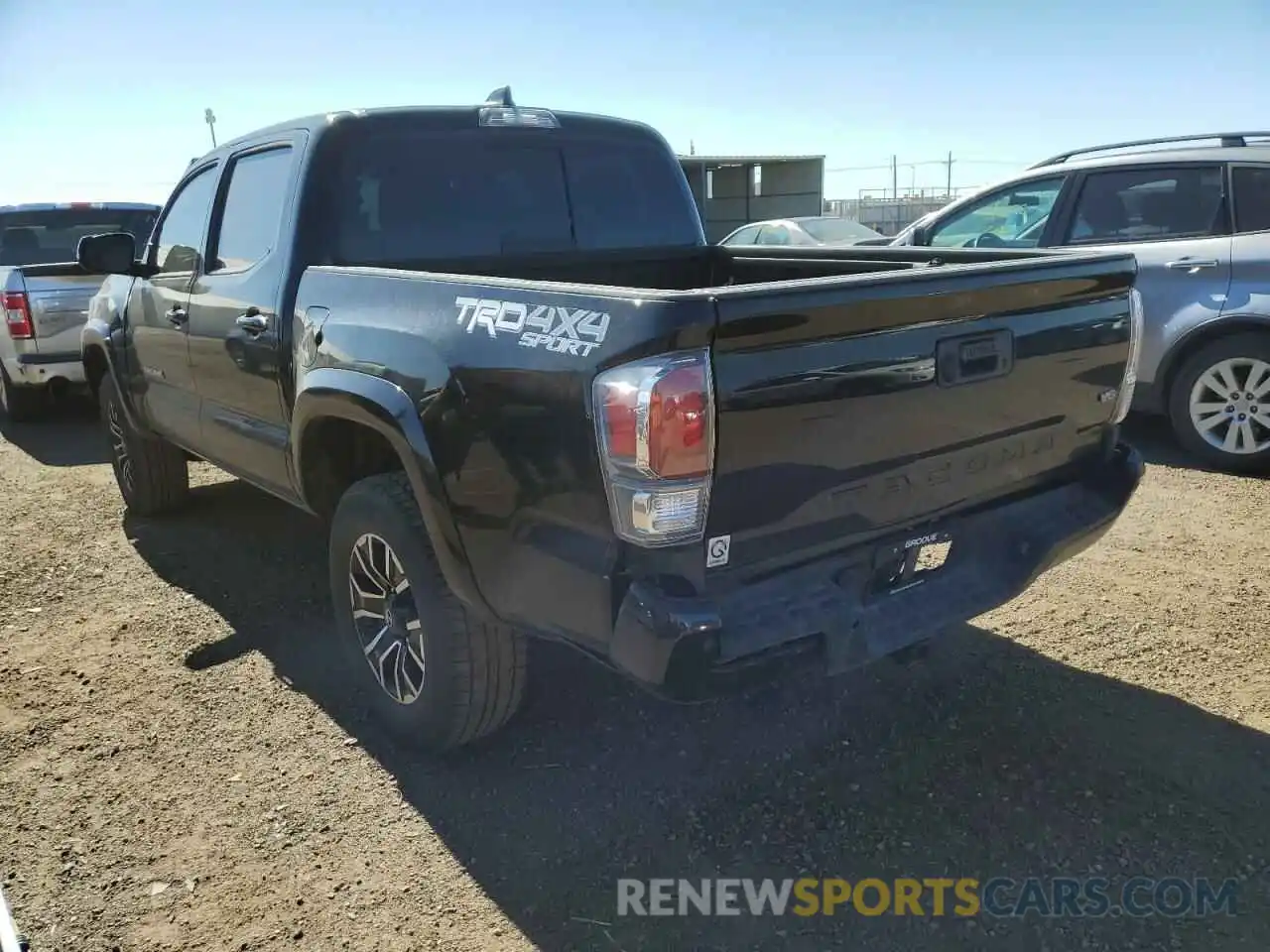 3 Photograph of a damaged car 3TMCZ5AN5LM364135 TOYOTA TACOMA 2020