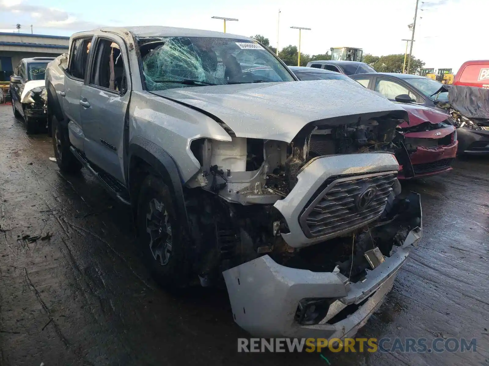 1 Photograph of a damaged car 3TMCZ5AN5LM365513 TOYOTA TACOMA 2020