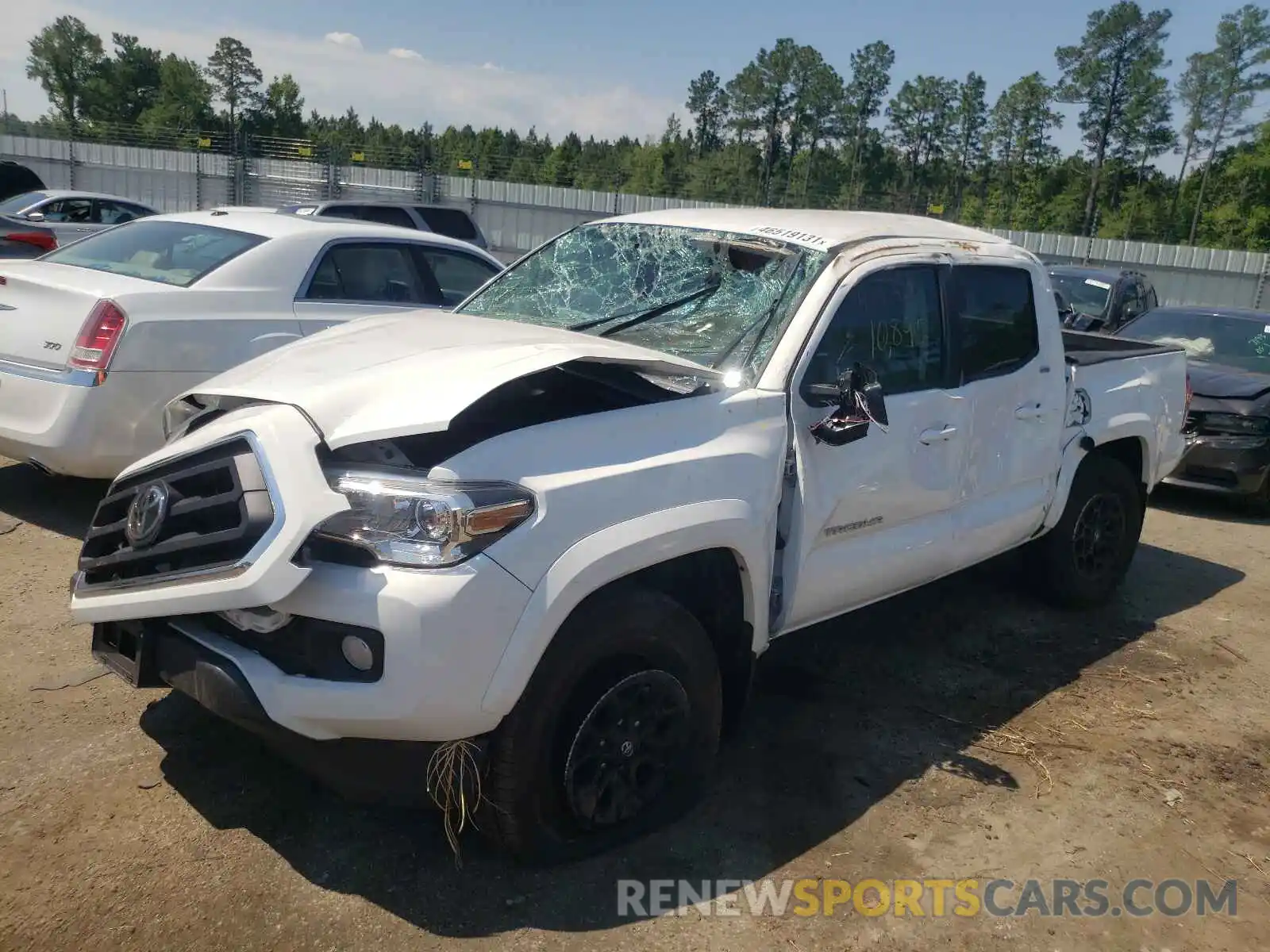 2 Photograph of a damaged car 3TMCZ5AN5LM365656 TOYOTA TACOMA 2020