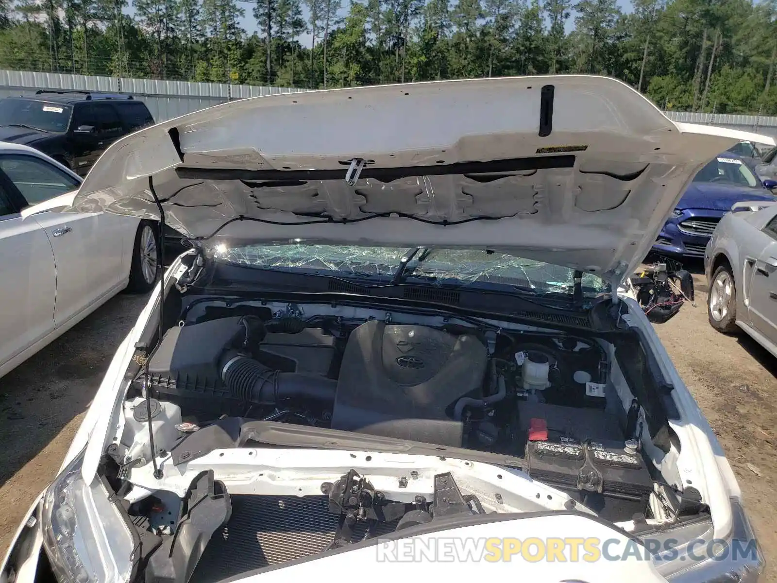 7 Photograph of a damaged car 3TMCZ5AN5LM365656 TOYOTA TACOMA 2020