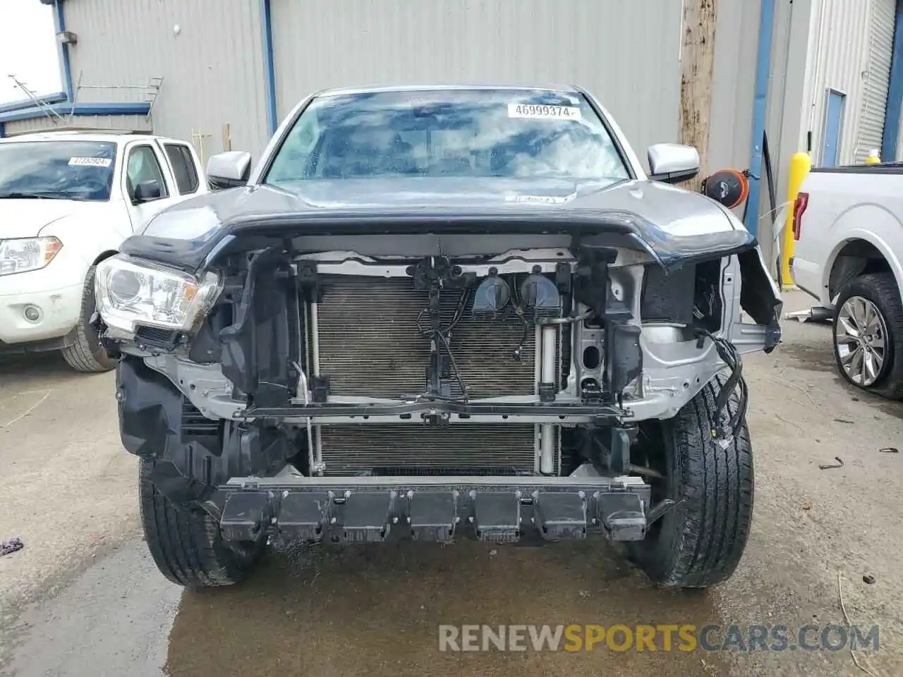 5 Photograph of a damaged car 3TMCZ5AN5LM368377 TOYOTA TACOMA 2020