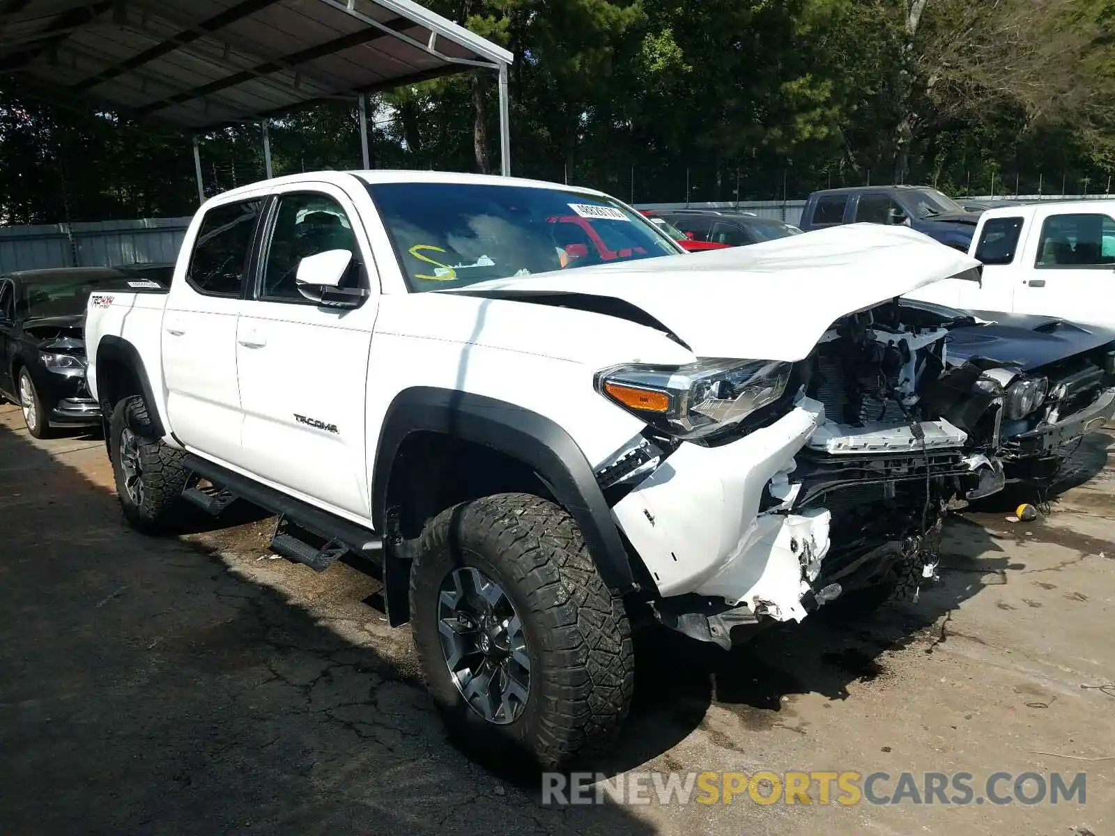 1 Photograph of a damaged car 3TMCZ5AN6LM288537 TOYOTA TACOMA 2020